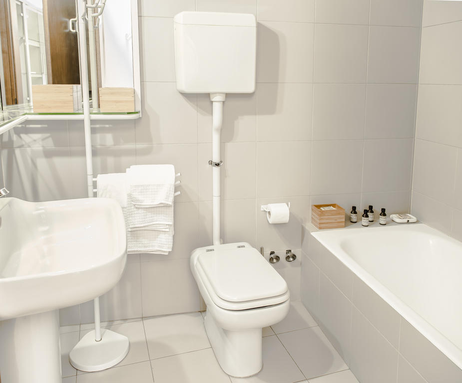 San Maurilio Apartments Milan Room photo